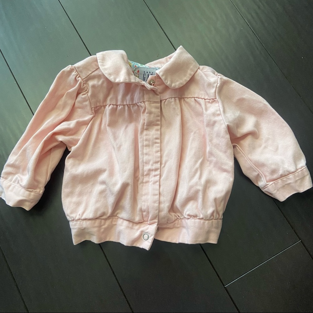Baby gap baby girl pink zip up jacket with snaps size 6-12M EUC